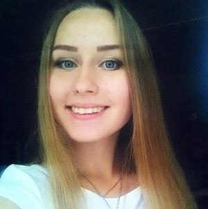 Лиза Славятинская